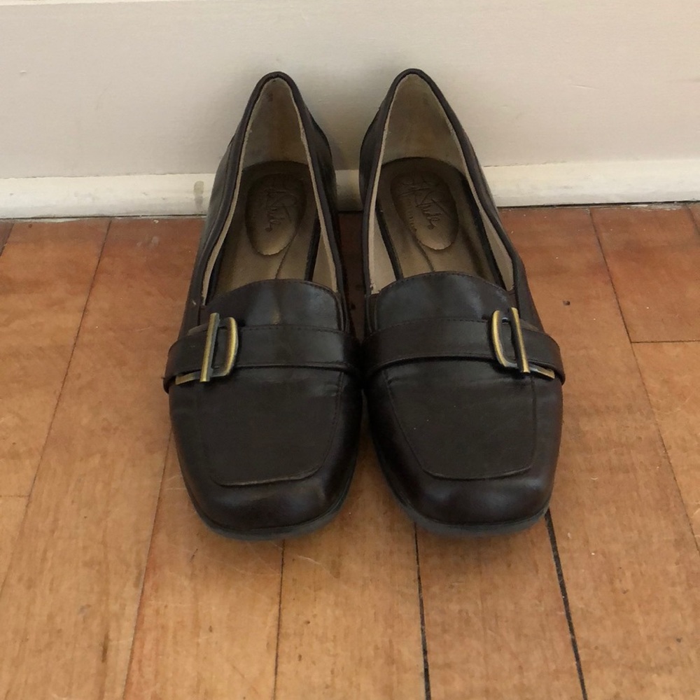 Brown dress shoes